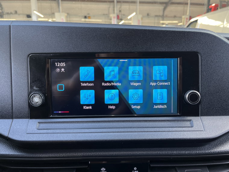 Vehicle Image 32