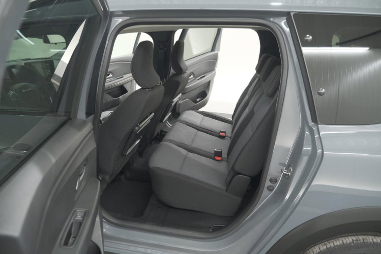 Vehicle Image 31