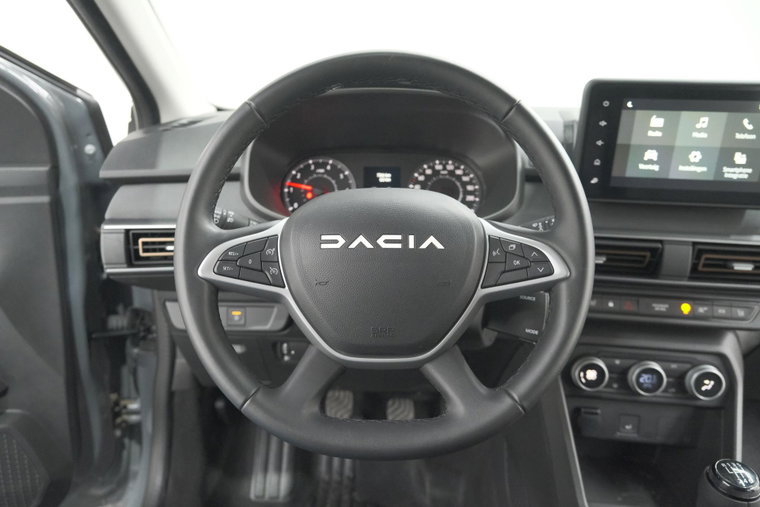 Vehicle Image 33