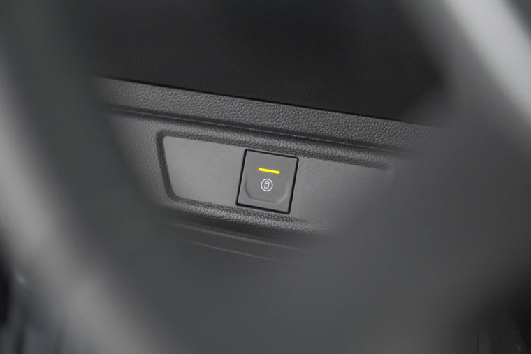 Vehicle Image 39