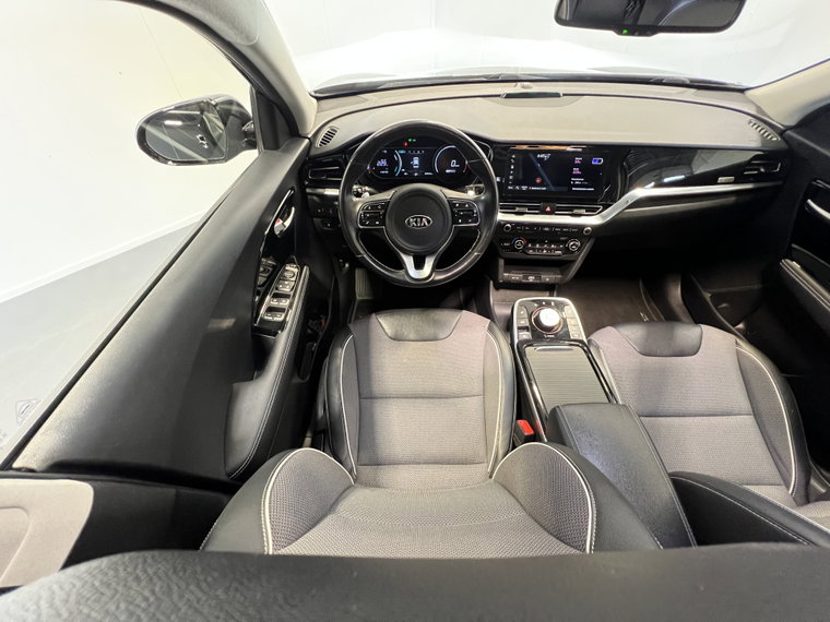 Vehicle Image 37