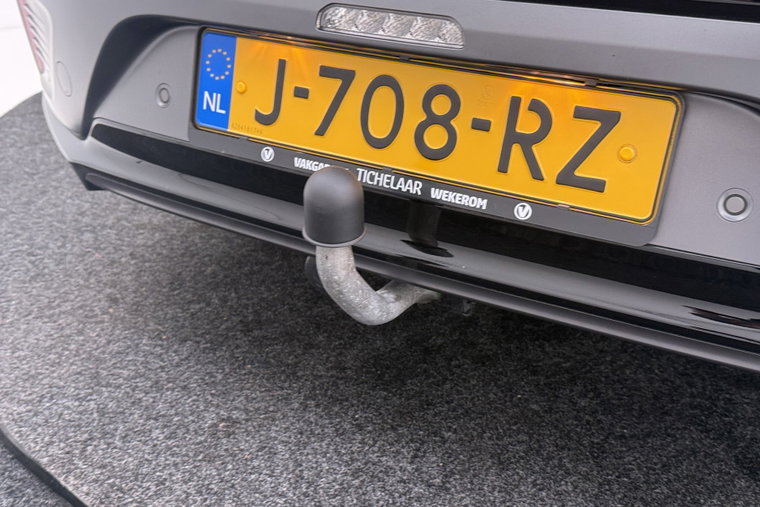 Vehicle Image 42