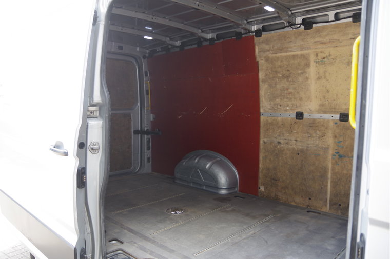 Vehicle Image 16