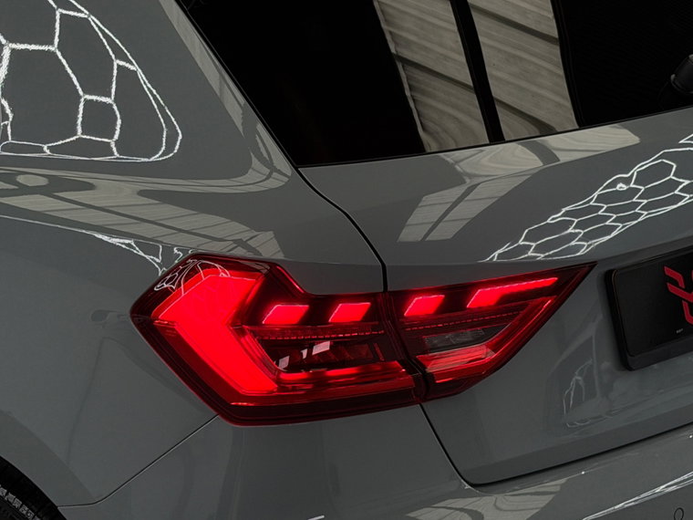 Vehicle Image 35