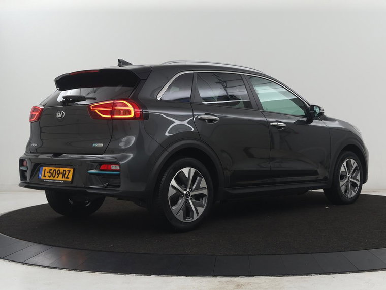 Vehicle Image 40