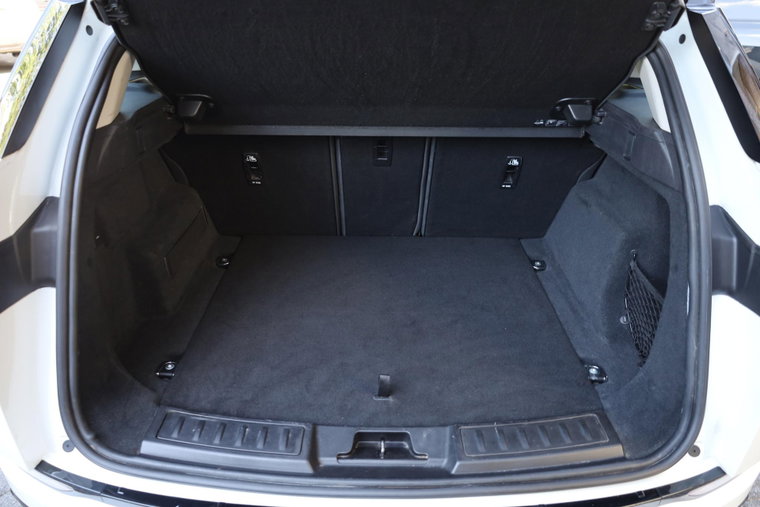 Vehicle Image 37