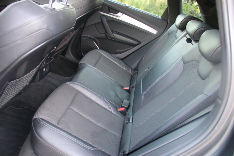 Vehicle Image 23
