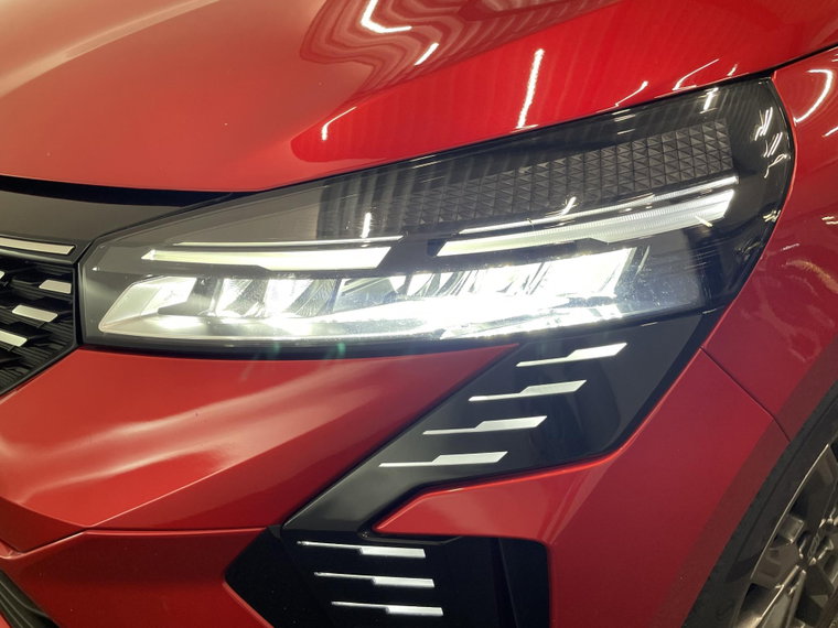 Vehicle Image 30