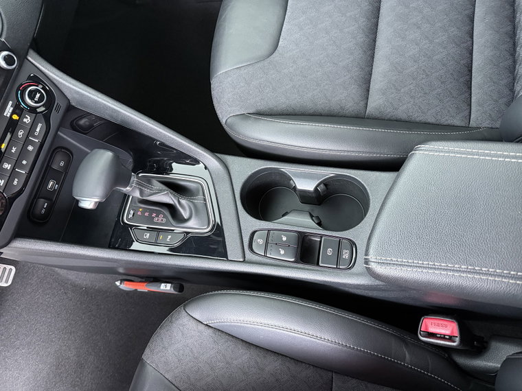 Vehicle Image 33