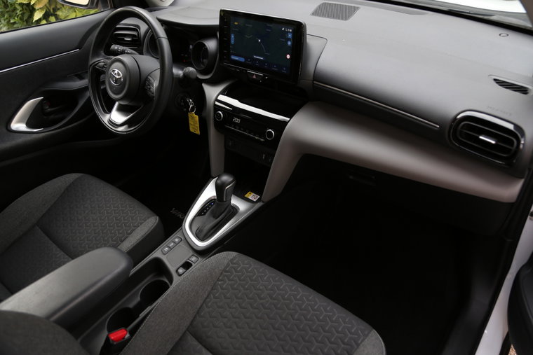Vehicle Image 4