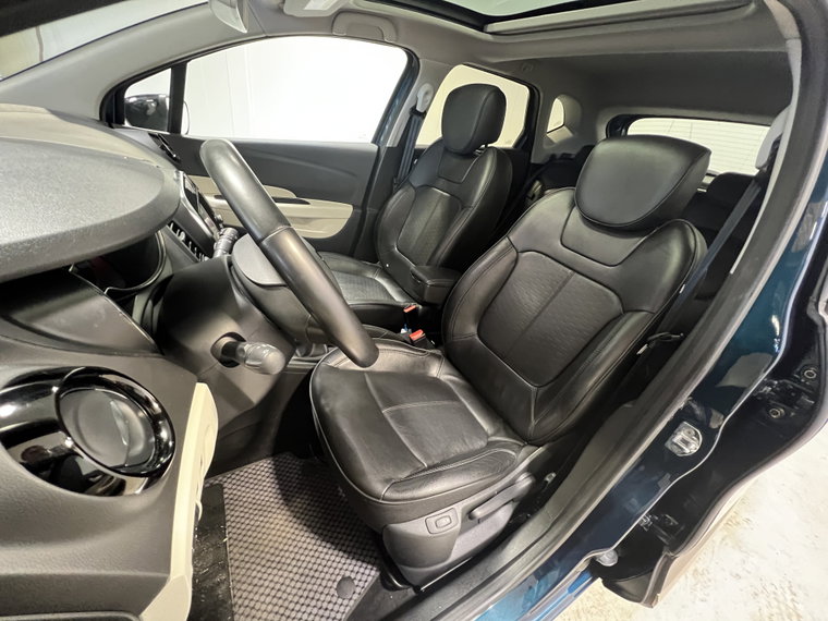 Vehicle Image 37