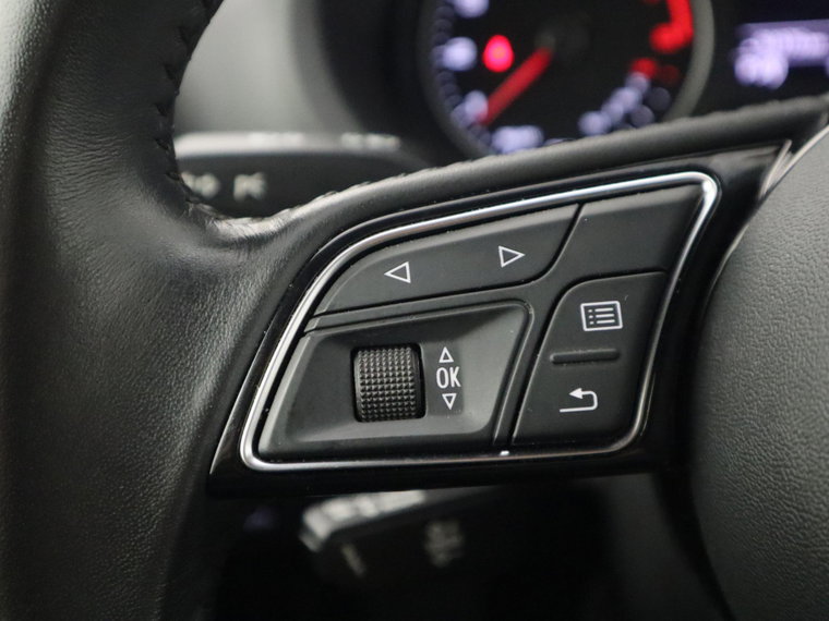 Vehicle Image 39
