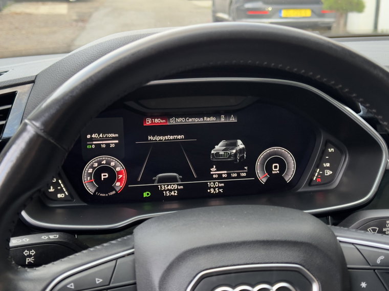 Vehicle Image 28