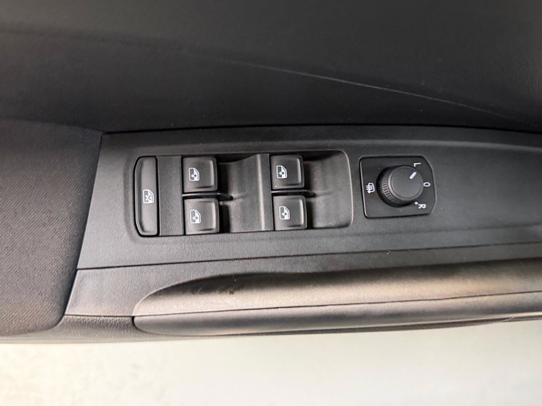 Vehicle Image 27
