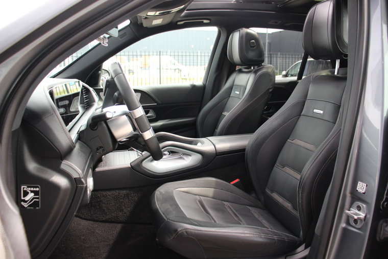 Vehicle Image 16