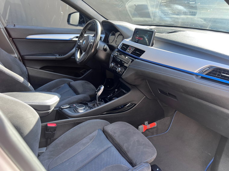 Vehicle Image 28