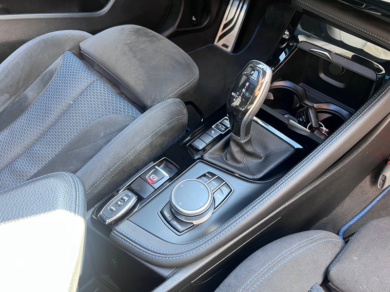 Vehicle Image 33