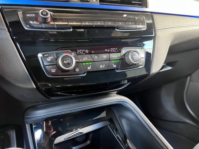 Vehicle Image 38