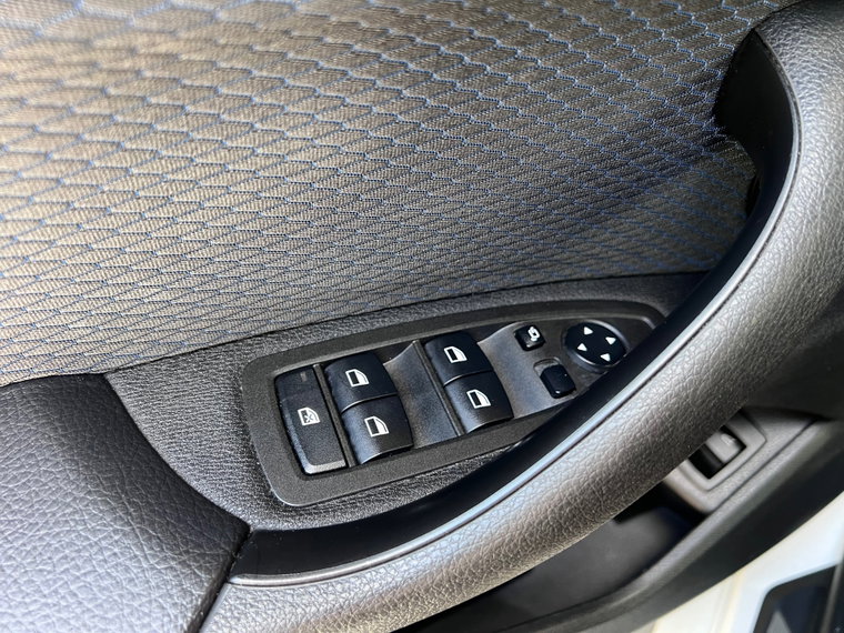 Vehicle Image 48