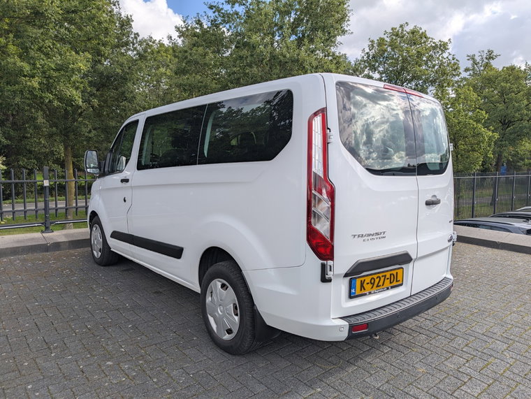 Vehicle Image 13