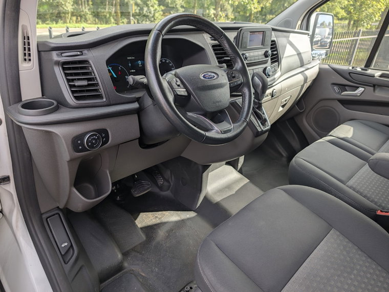 Vehicle Image 14