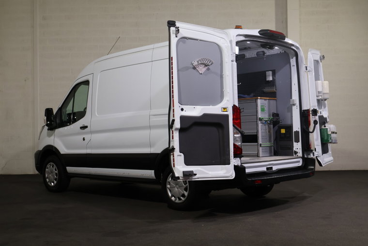 Vehicle Image 12