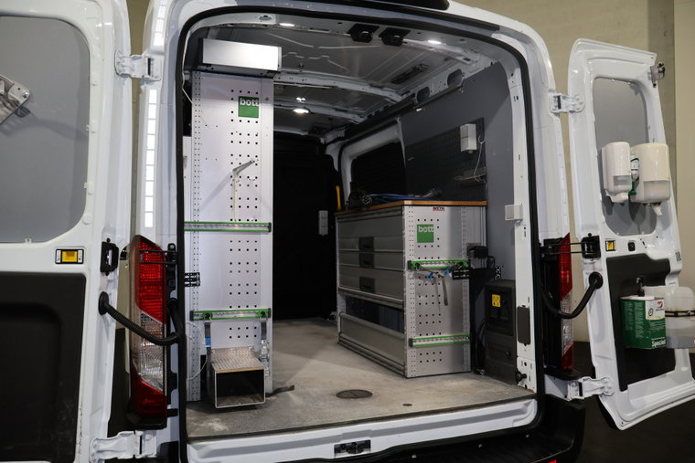 Vehicle Image 13