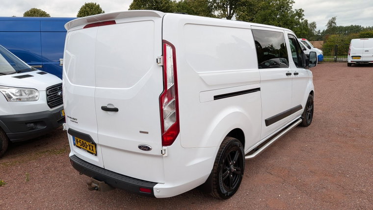 Vehicle Image 14
