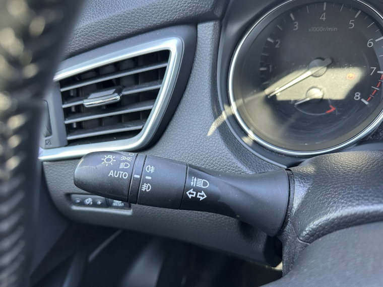Vehicle Image 26