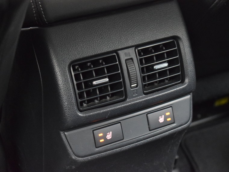 Vehicle Image 27
