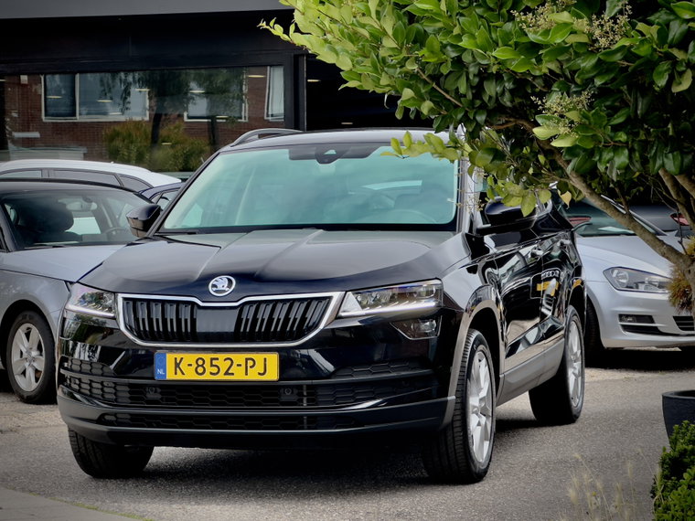 Vehicle Image 9