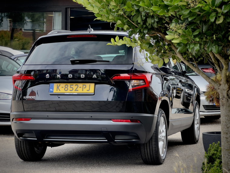Vehicle Image 11