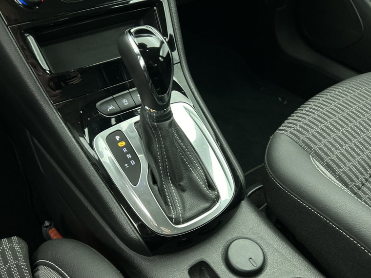 Vehicle Image 24