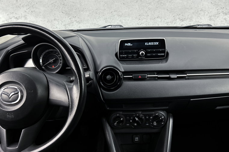 Vehicle Image 11