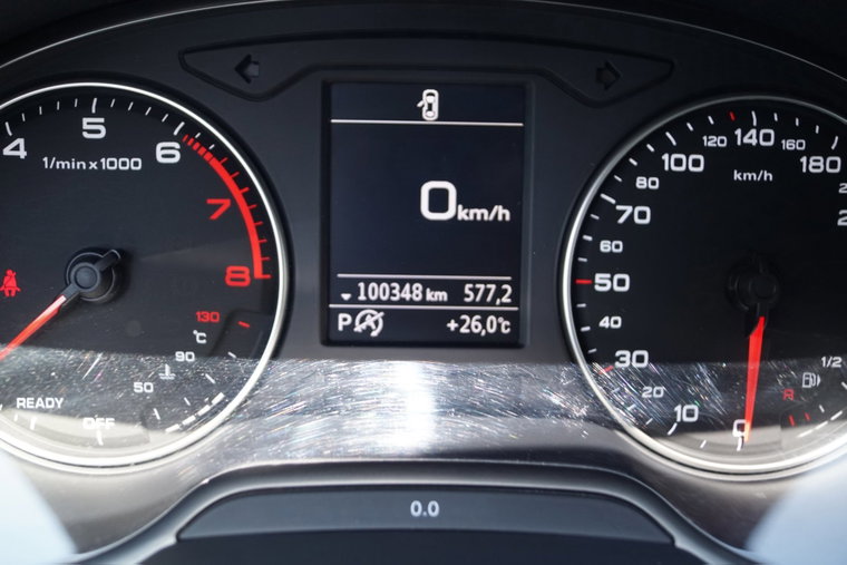 Vehicle Image 25