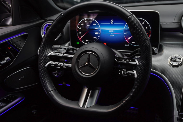 Vehicle Image 17