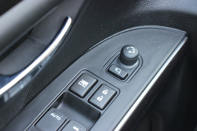 Vehicle Image 32