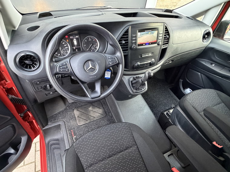 Vehicle Image 28