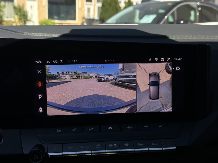 Vehicle Image 35