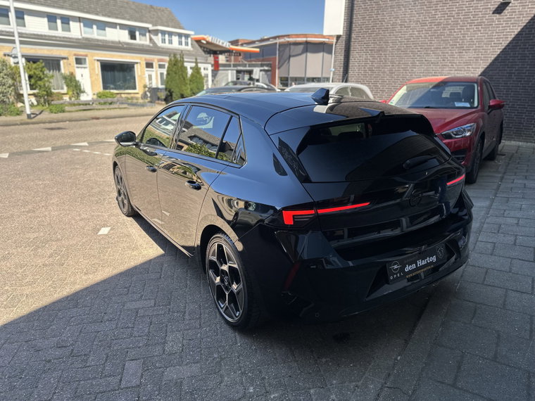 Vehicle Image 40