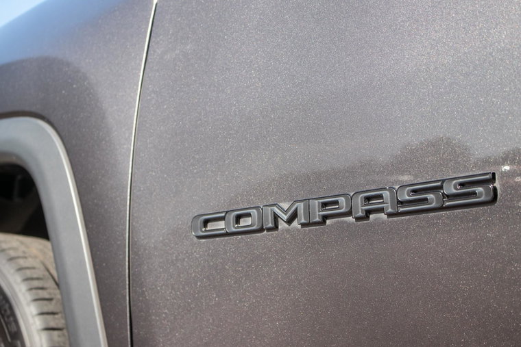 Vehicle Image 32