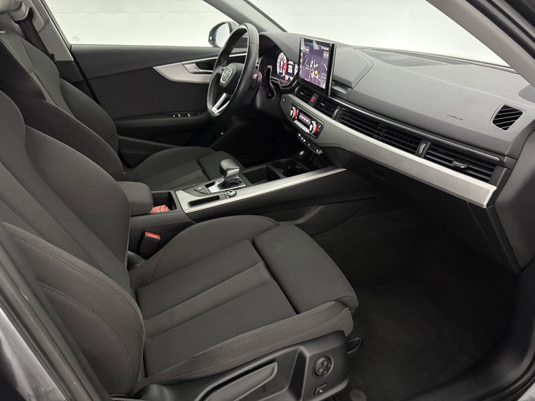 Vehicle Image 40