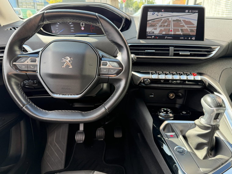Vehicle Image 34