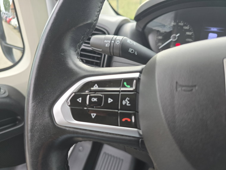 Vehicle Image 26