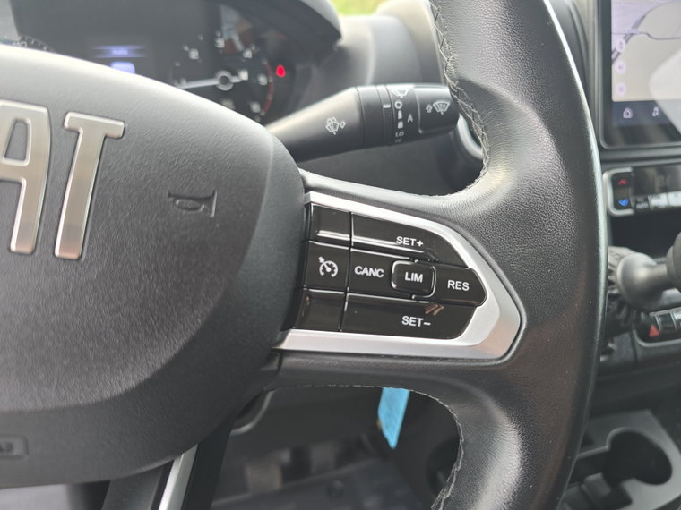 Vehicle Image 27