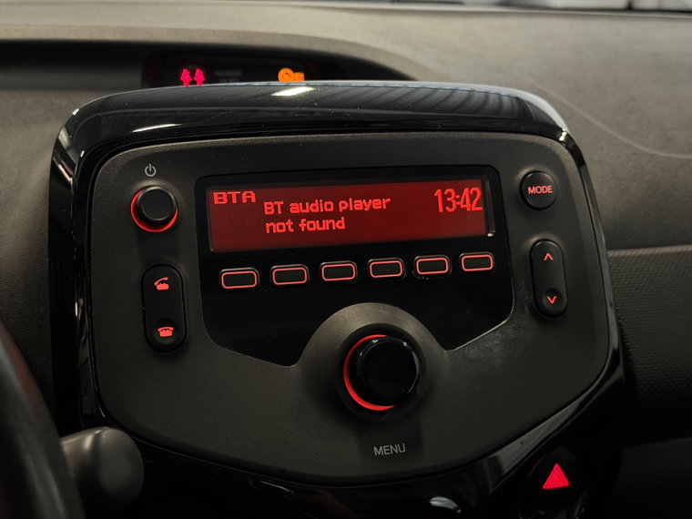 Vehicle Image 15