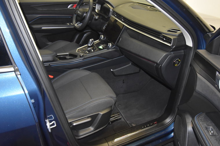 Vehicle Image 19
