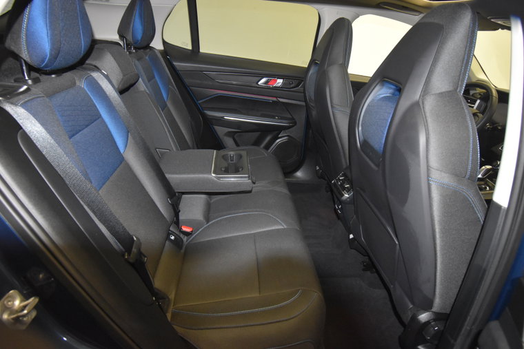Vehicle Image 21