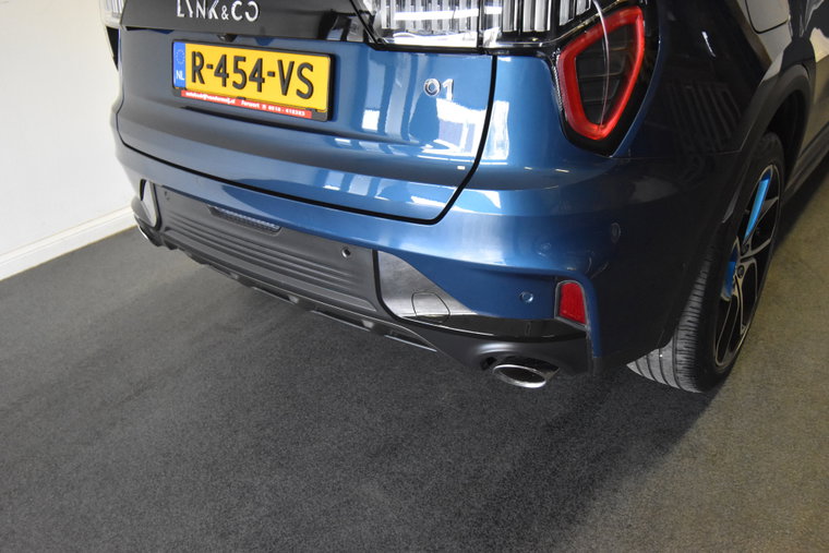 Vehicle Image 24