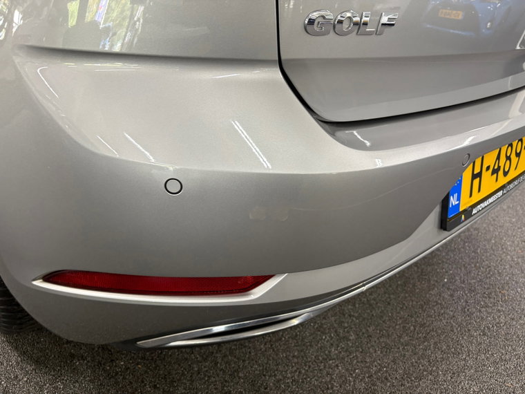 Vehicle Image 38
